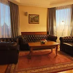 Marina Boutique 2* فارنا