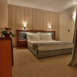 Marina Boutique 2* فارنا