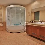 فندق Marina Boutique فارنا