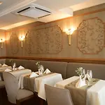 فندق Marina Boutique فارنا