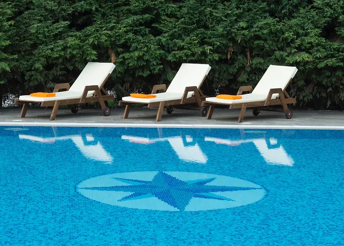 Marina Boutique Hotell 2*