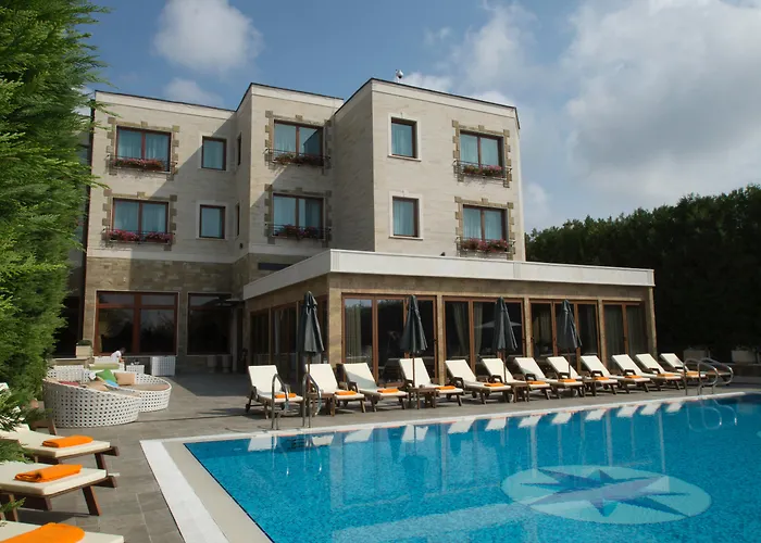 Marina Boutique Hotell 2*