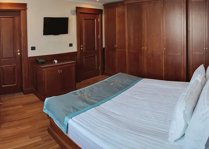 Marina Boutique Hotel