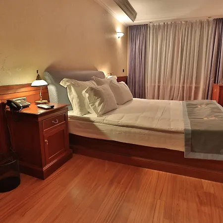 Marina Boutique 酒店 2*