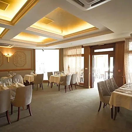 Marina Boutique Hotel